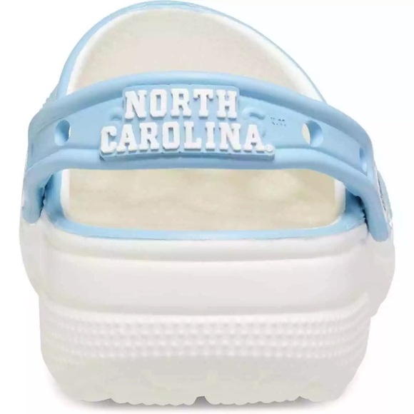 NEW [CROCS] UNC University of North Carolina Classic Crocs Unisex Sz W10/M8 - Picture 3 of 8